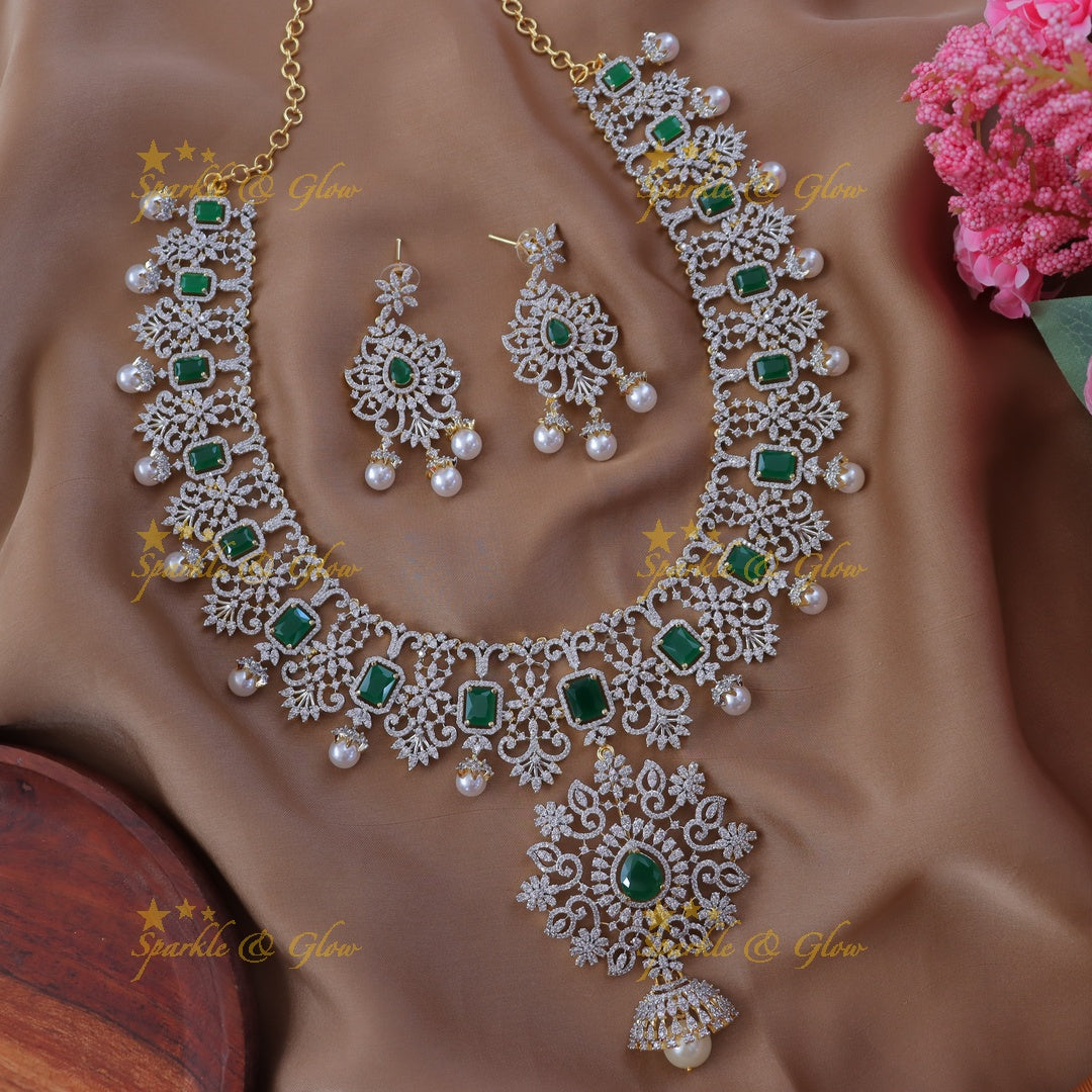 Luxurious Floral Pearl Necklace Set for Weddings