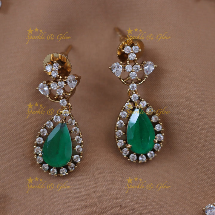 Radiant Floral Leaf Necklace & Earring Set - New Arrival