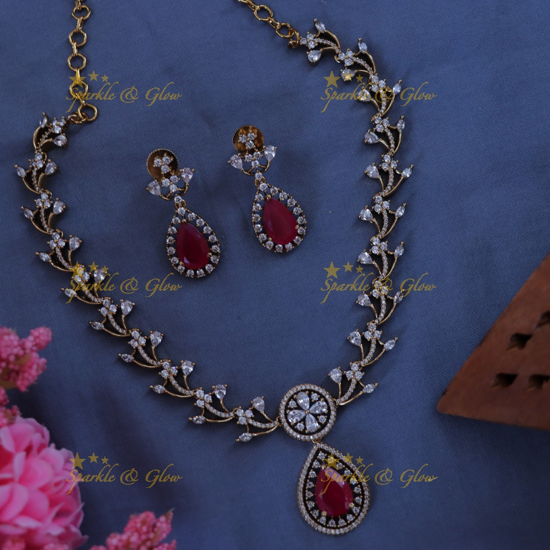 Radiant Floral Leaf Necklace & Earring Set - New Arrival