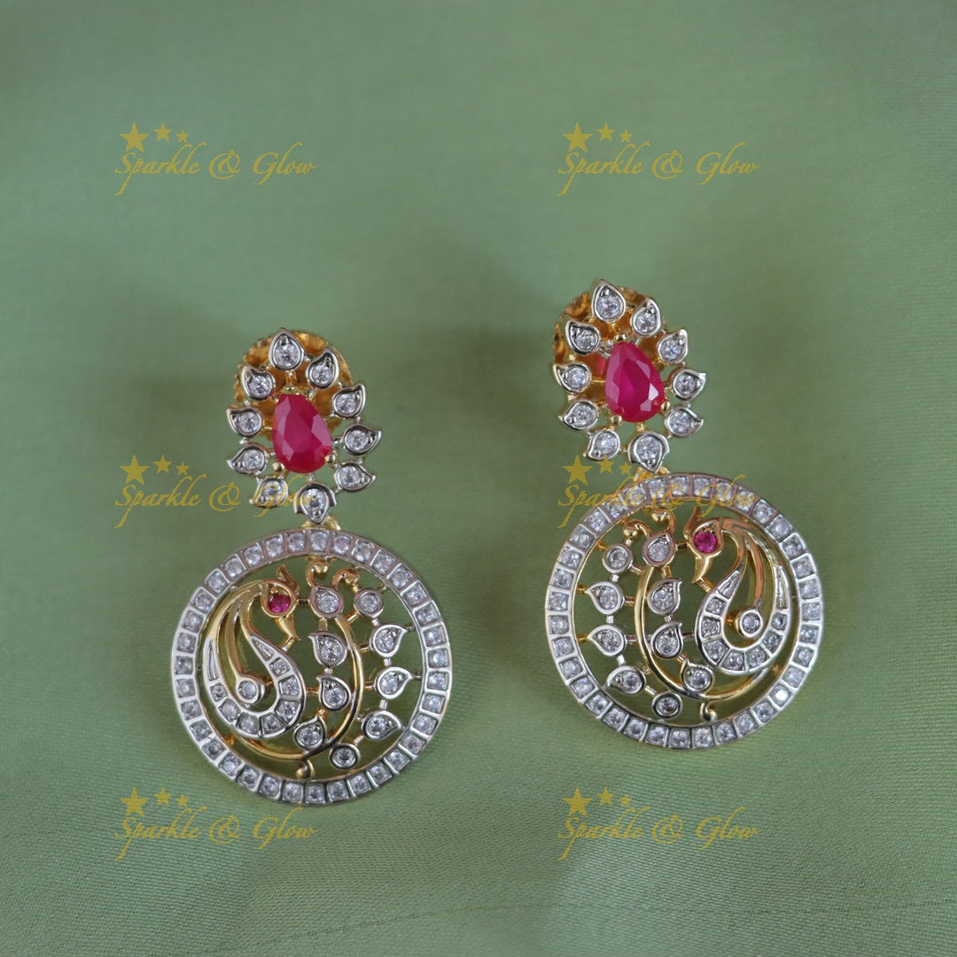 Exquisite Peacock Long Necklace for Special Occasions