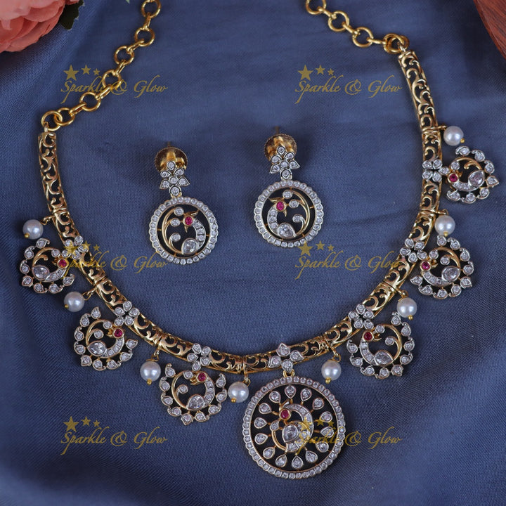 Enchanting Gold Peacock Necklace - Timeless Elegance