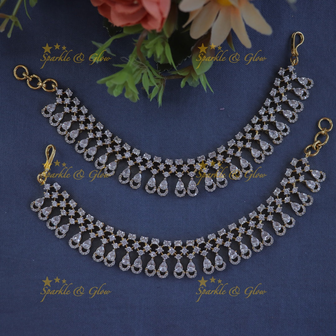 Exquisite Festive Gold Ear Chains for Elegant Celebrations