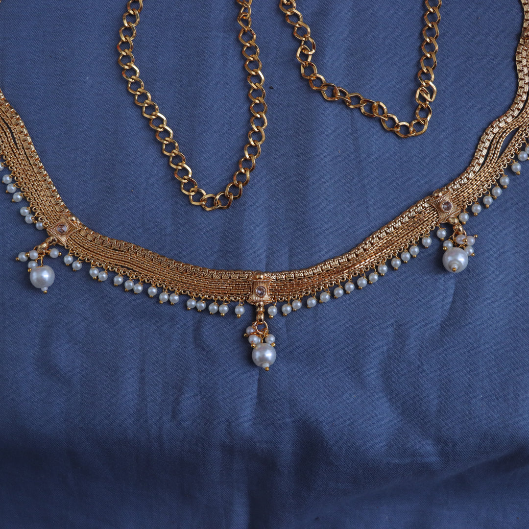 Elegant Gold Pearl Hip Chain for Festive Glamour