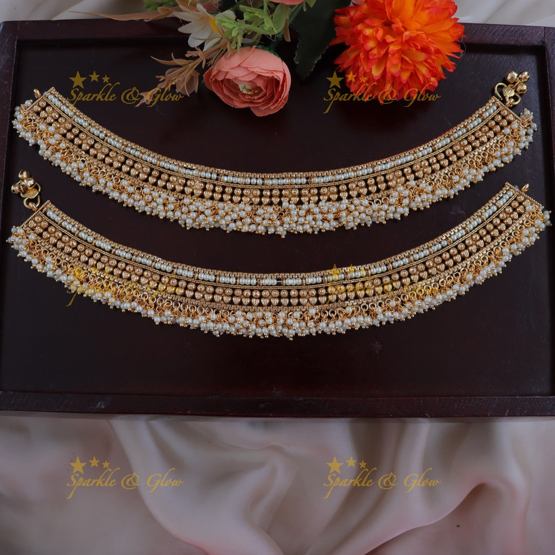 Exquisite Pearl Anklet - Timeless Elegance for Every Occasion