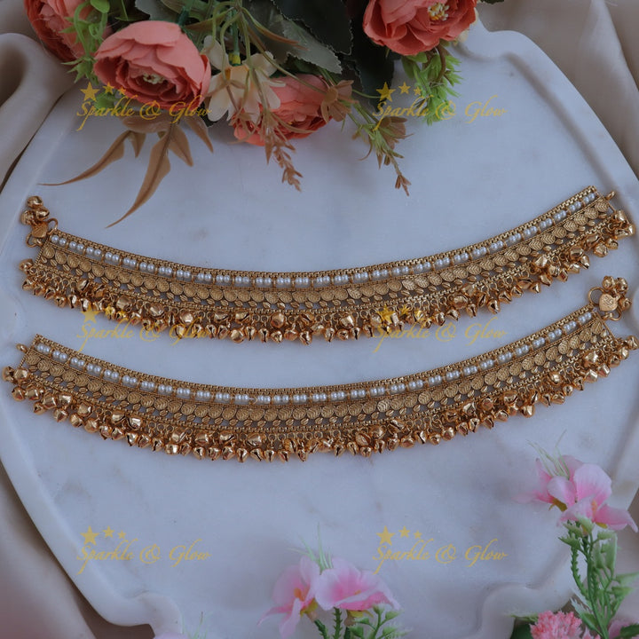 Timeless Pearl Gold Anklet - Elegance for Every Occasion