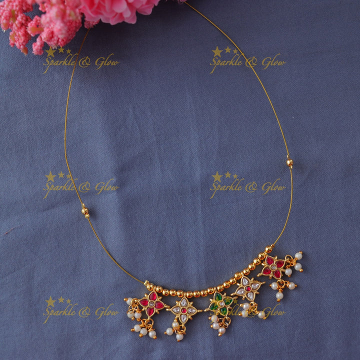 Floral Pearl Necklace for Special Occasions