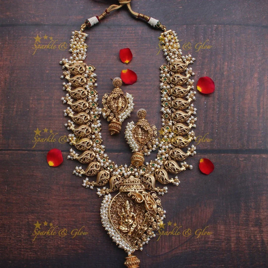 Gold alike polished ganesha long necklace - Pearl Green - Sparkle and Glow