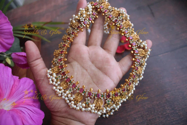 Premium matte coin guttapusalu with kemp stones - Sparkle and Glow