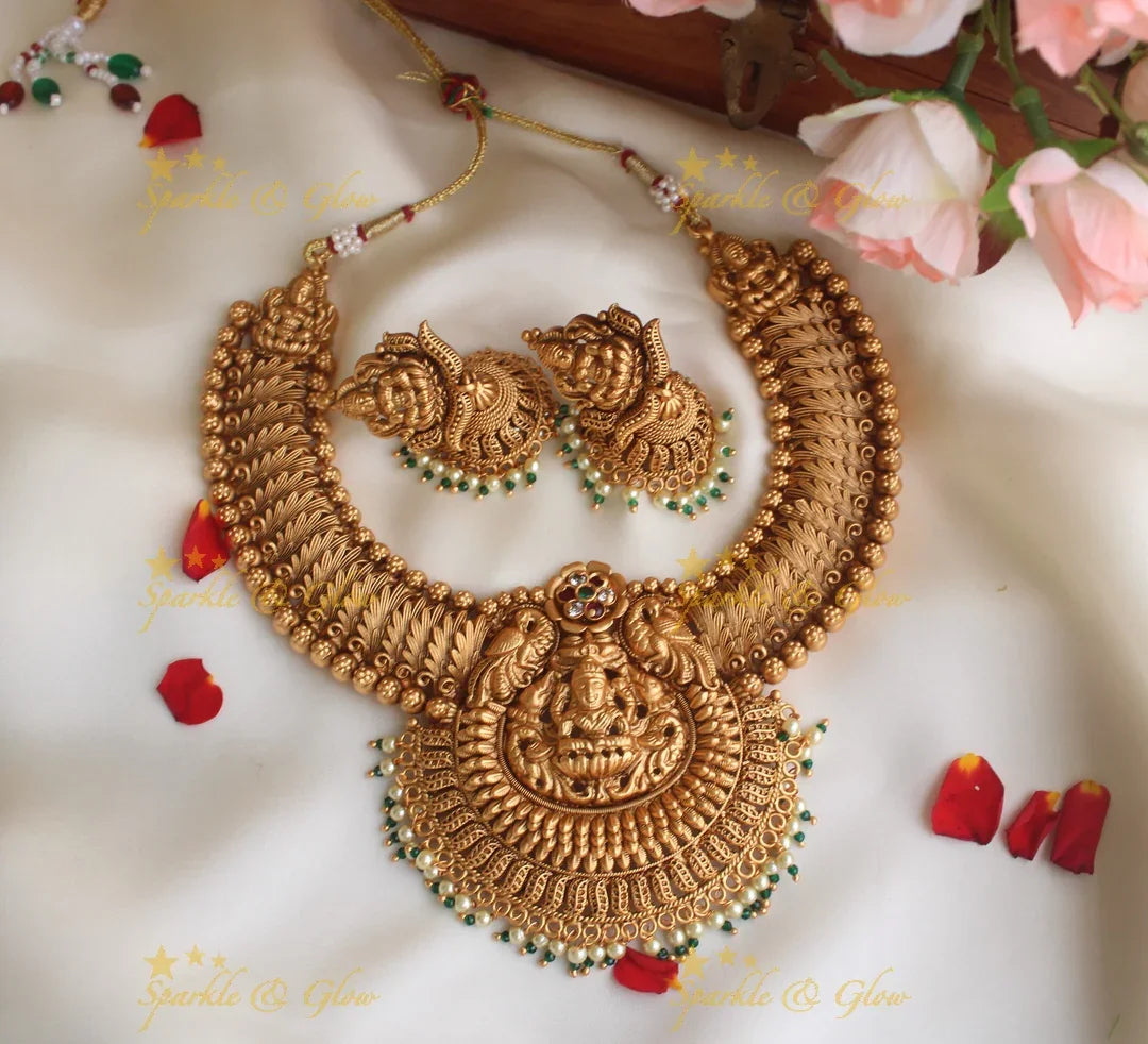 Premium Matte Exquisite Nagas necklace - Sparkle and Glow