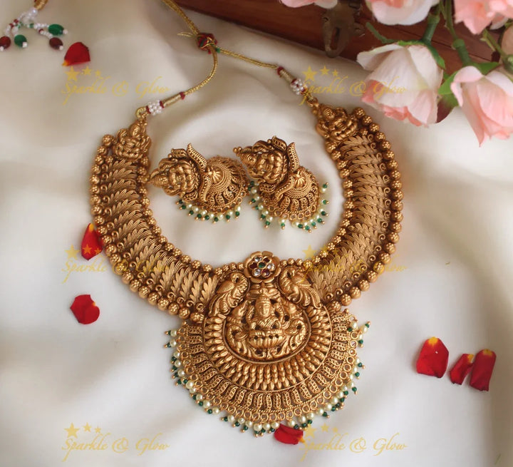 Premium Matte Exquisite Nagas necklace - Sparkle and Glow