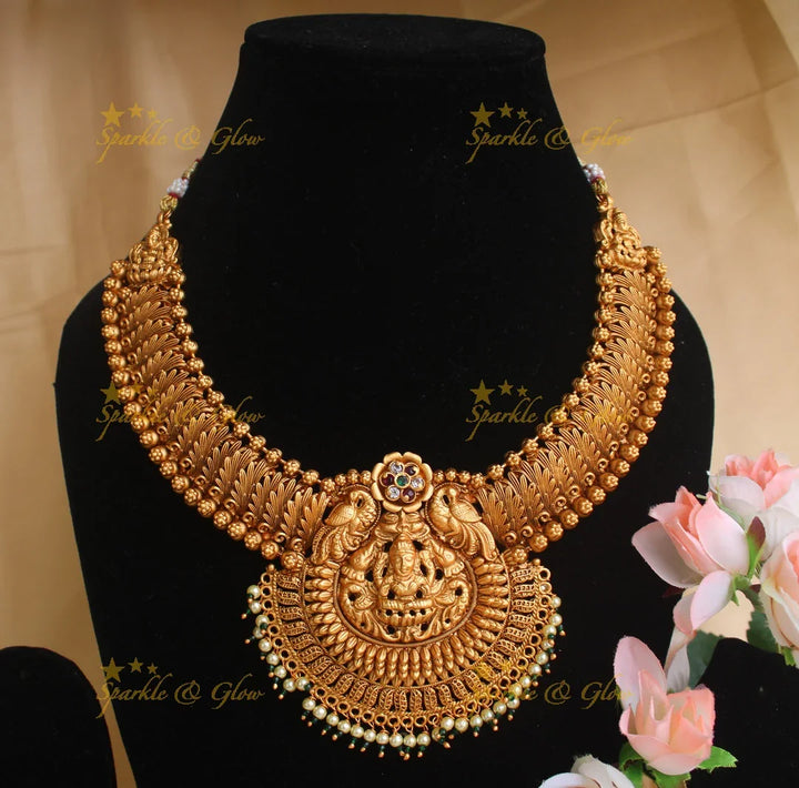 Premium Matte Exquisite Nagas necklace - Sparkle and Glow