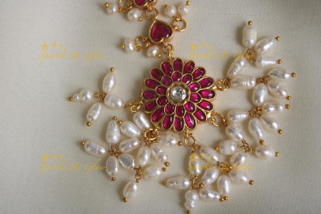 Jadau kundan single line floral maangthika with rice pearls - Sparkle and Glow