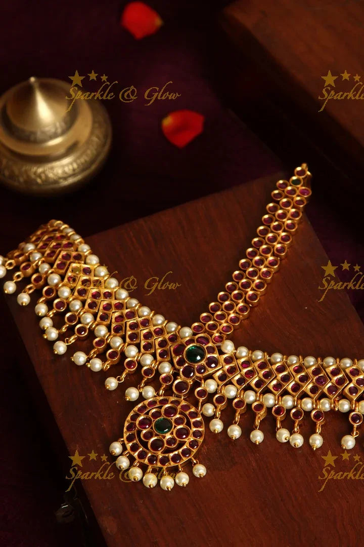 Bridal three sided kemp maang tikka with pearl drops - Sparkle and Glow