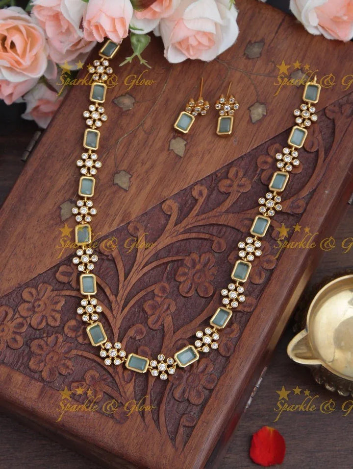 Budgetted Premium Matt Floral Stone short Necklace - Green - Sparkle and Glow