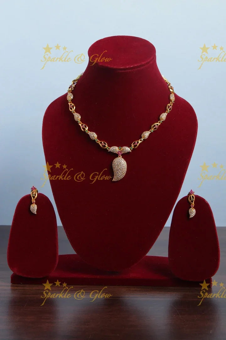 AD Mango necklace - Sparkle and Glow