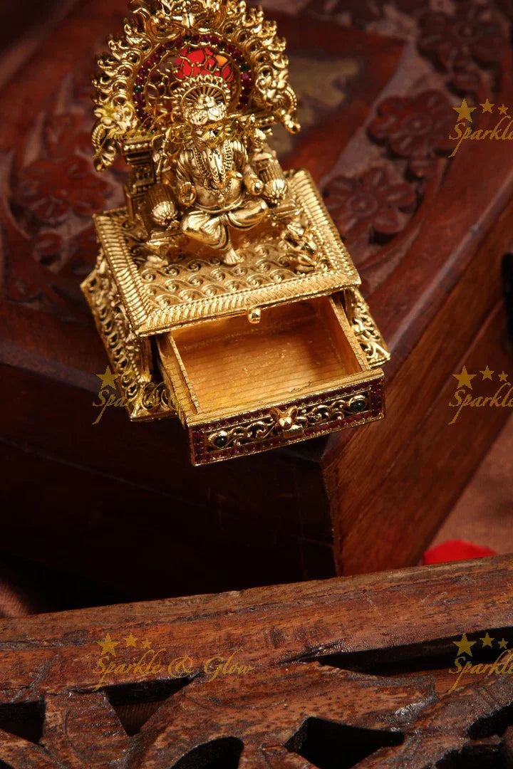 Grand Idol Ganesha Kumkum Box - Sparkle and Glow