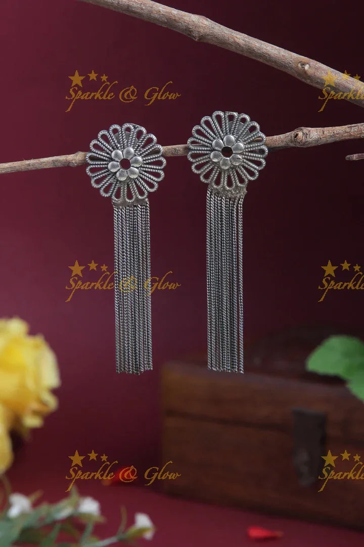 Floral stud earrings with silver chain - Sparkle and Glow