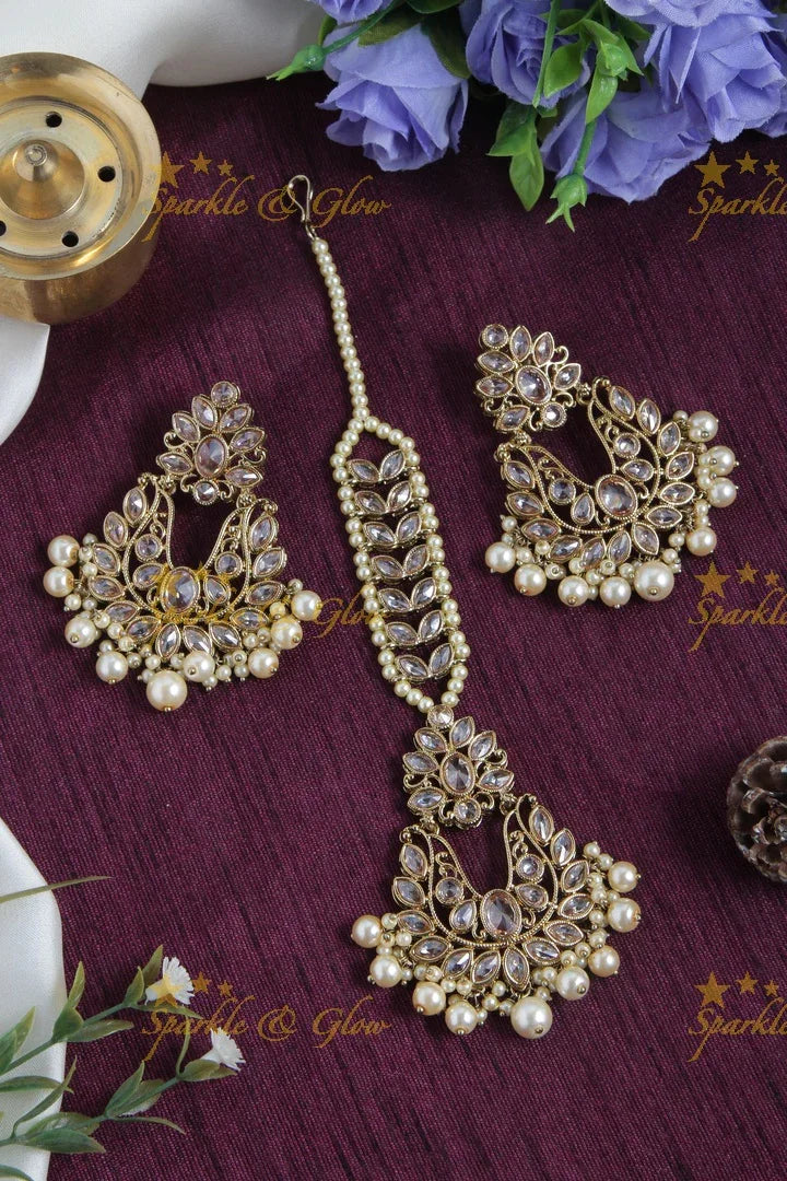 Beautiful stone chandbalis with maang tikka - Sparkle and Glow