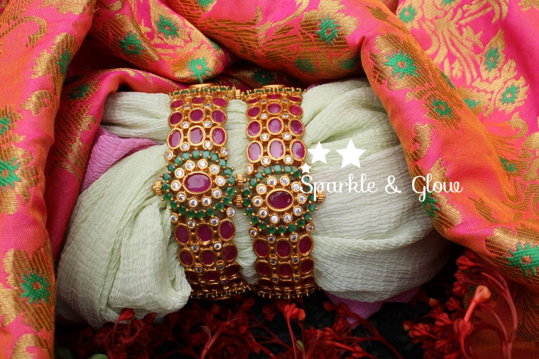 Semi precious stones corner bangles set of two