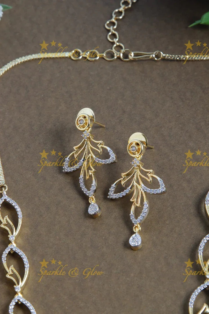 Beautiful leaf heart shaped silver AD stone necklace - Sparkle and Glow