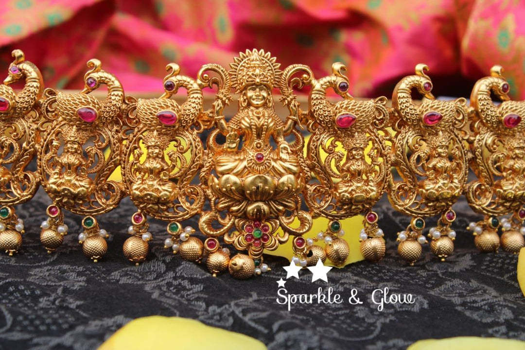 Antic polished nagas, lakshmi and peacock design hipbelt with real kemp stones - Sparkle and Glow