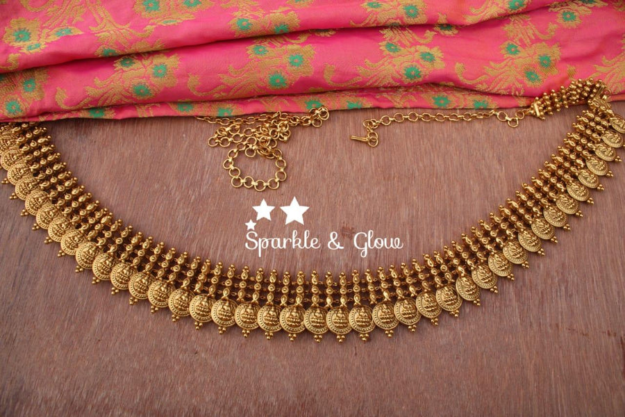 Elegant gold alike coin hip chain - Sparkle and Glow