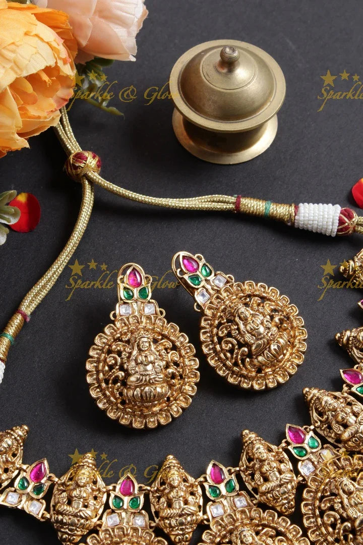 Elegant Jadau Lakshmi choker - Sparkle and Glow