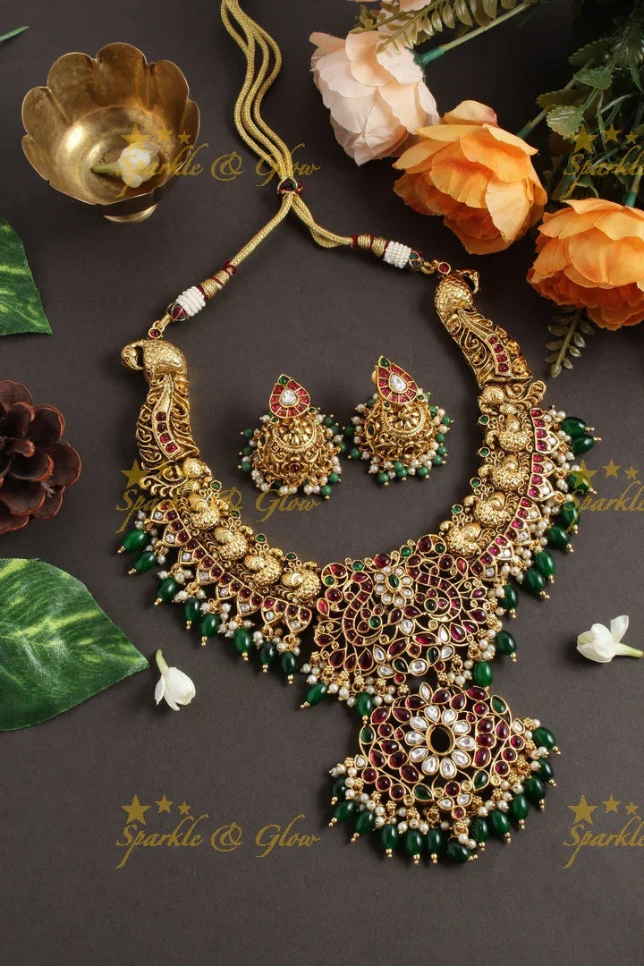Stunning kemp stones peacock bridal short necklace with green beads - Sparkle and Glow