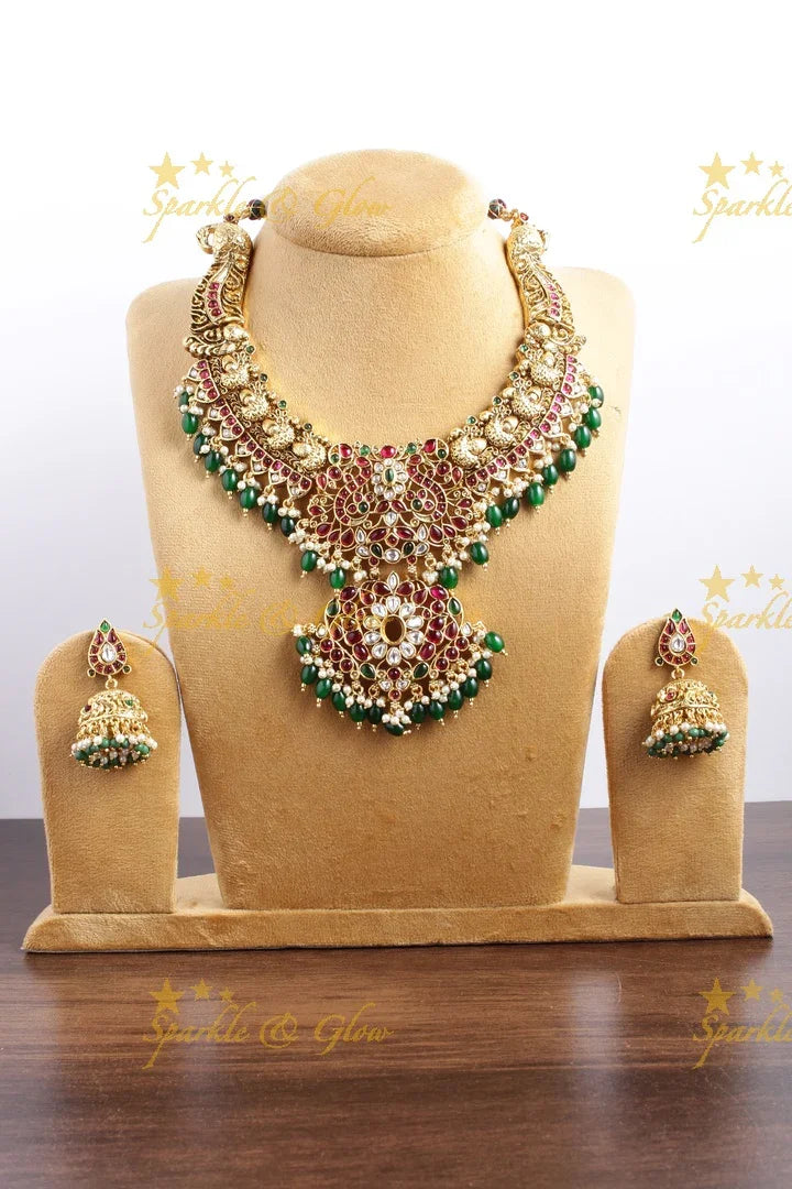 Stunning kemp stones peacock bridal short necklace with green beads - Sparkle and Glow