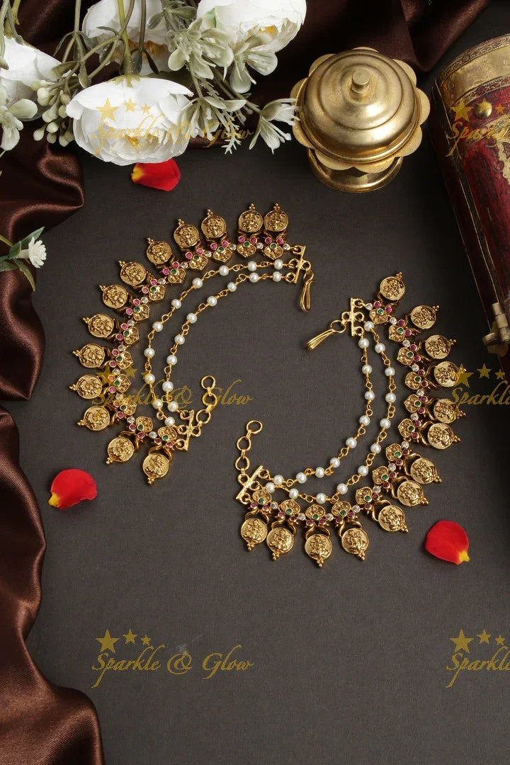 Gold alike coin earchain - Sparkle and Glow