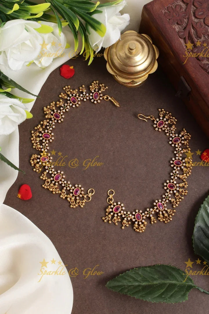 Gorgeous floral kemp stones earchain - Sparkle and Glow