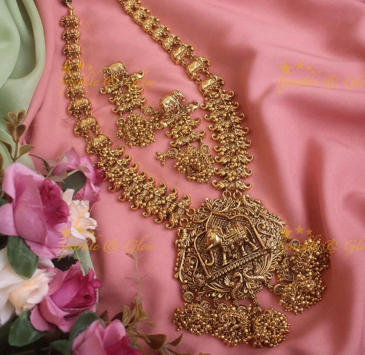 Statement antique Elephant carved Haram - Sparkle and Glow