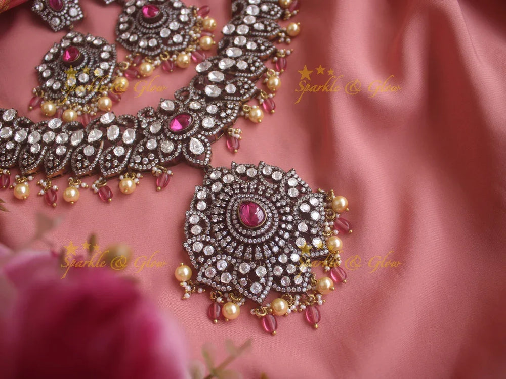 Stunning Floral Victorian AD necklace with pearls and pink beads - pink - Sparkle and Glow