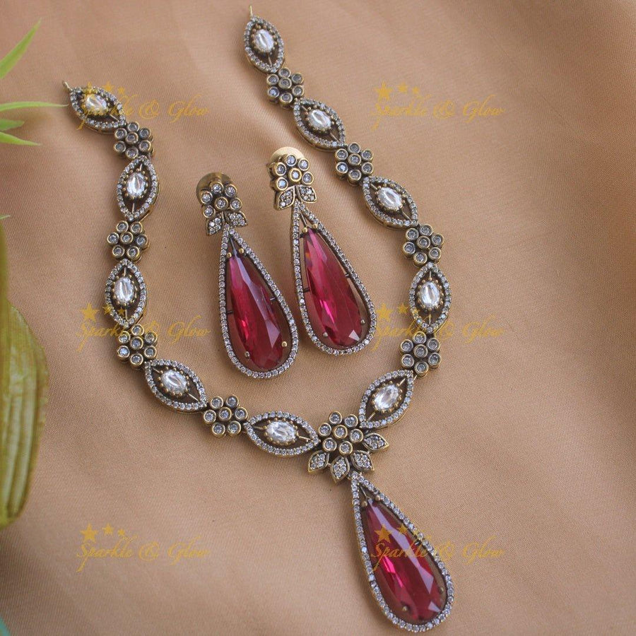 Stunning Floral and leaf design Victorian AD short necklace - Sparkle and Glow