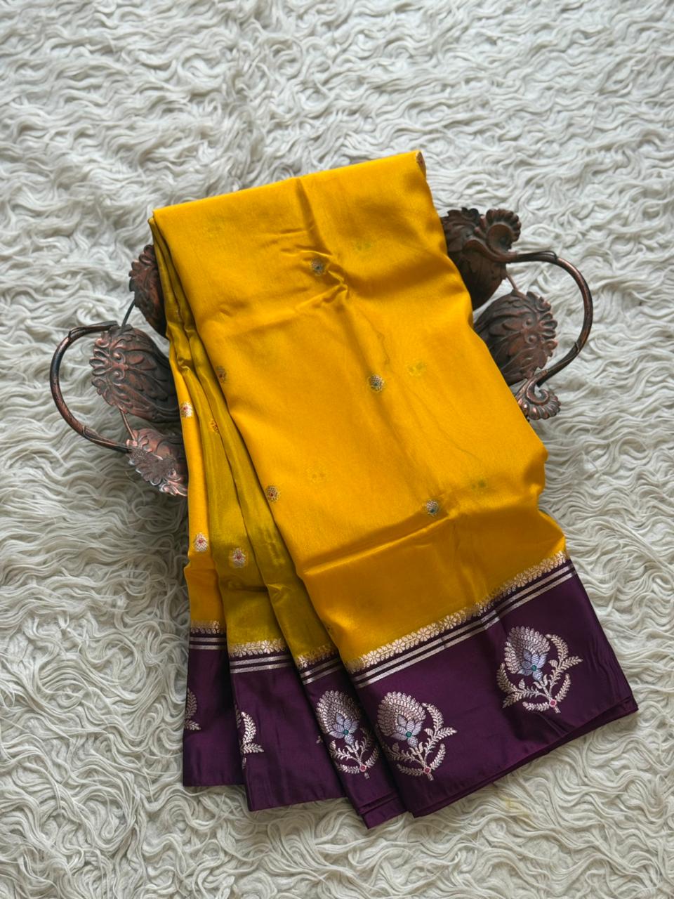 The Perfect Jewellery for Yellow Sarees You Must Own