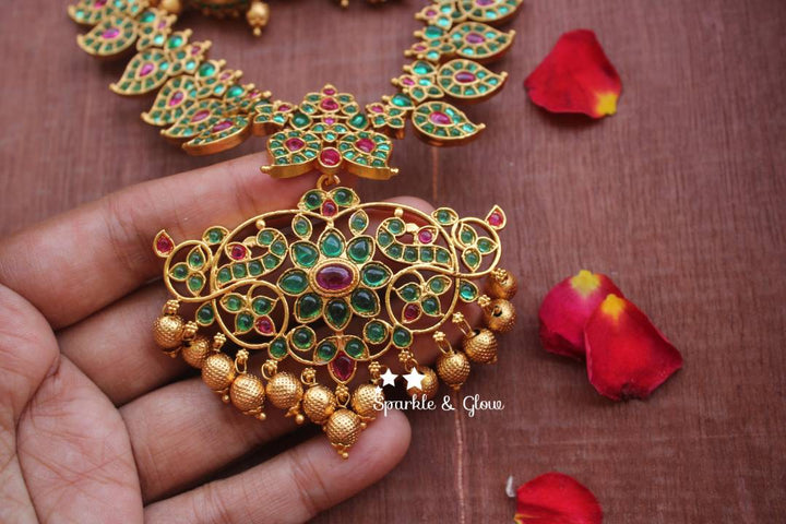 Gold alike polished green kemp stones mango Haram