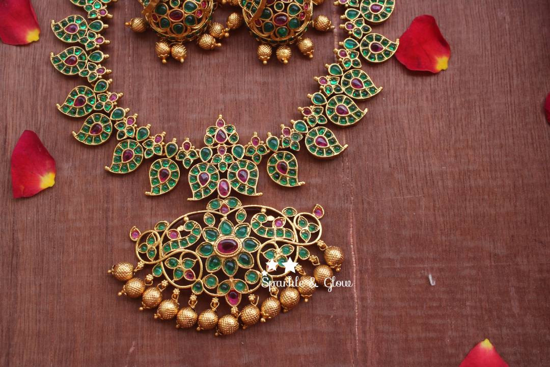 Gold alike polished green kemp stones mango Haram