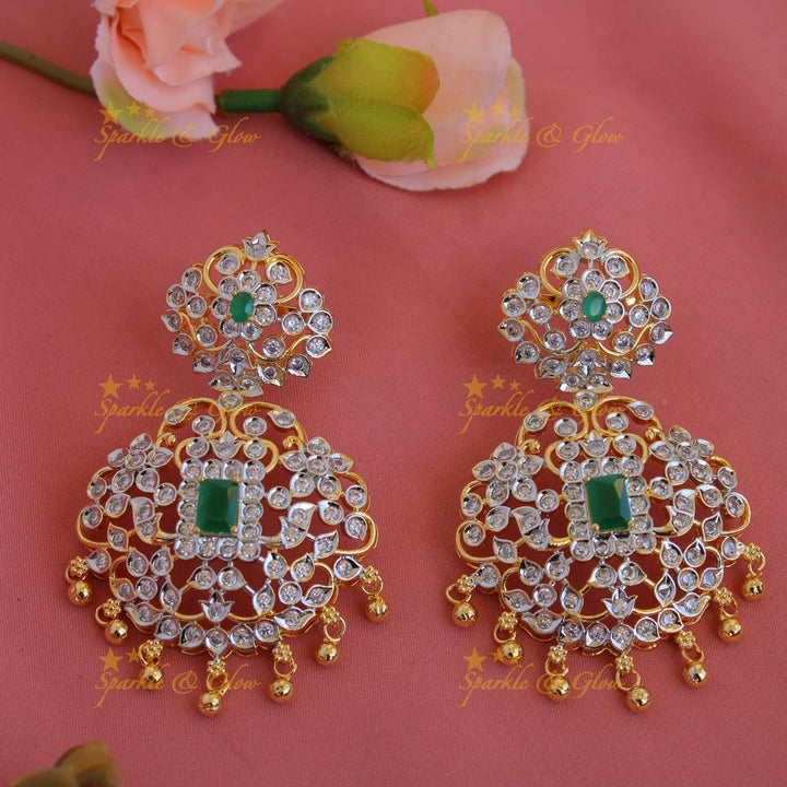 Elegant Flower pendent American diamond layer short necklace with emerald and gold beads