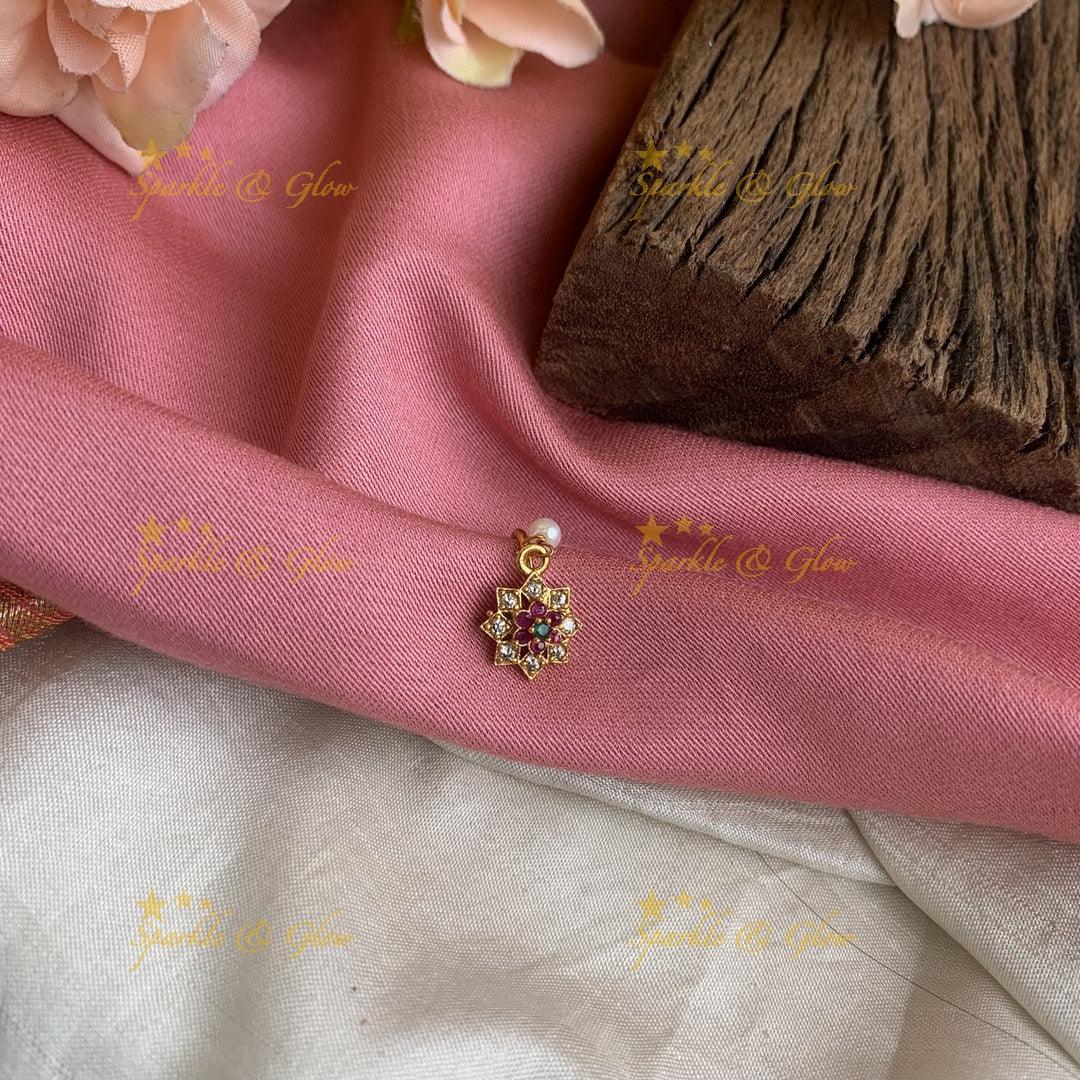Gold press type floral nosepin - Sparkle and Glow