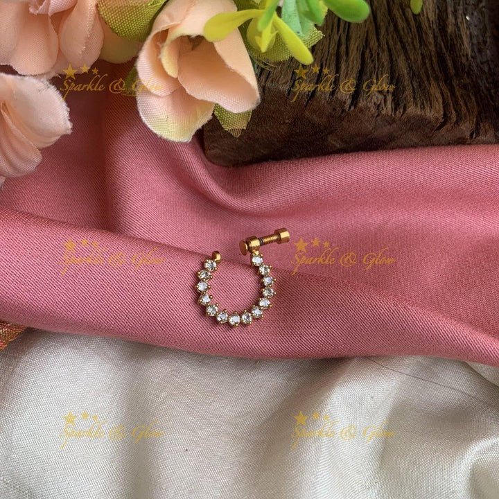 Gold screwtype nosepin -White - Sparkle and Glow