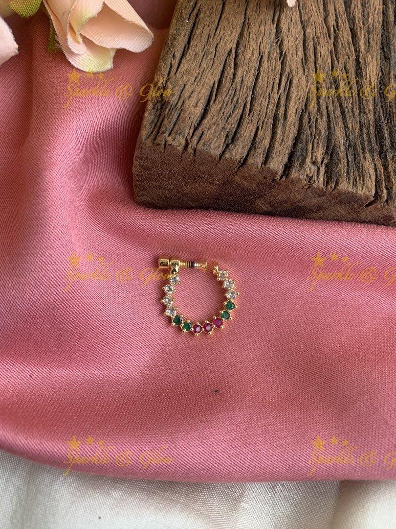 Gold screwtype nosepin -White - Sparkle and Glow