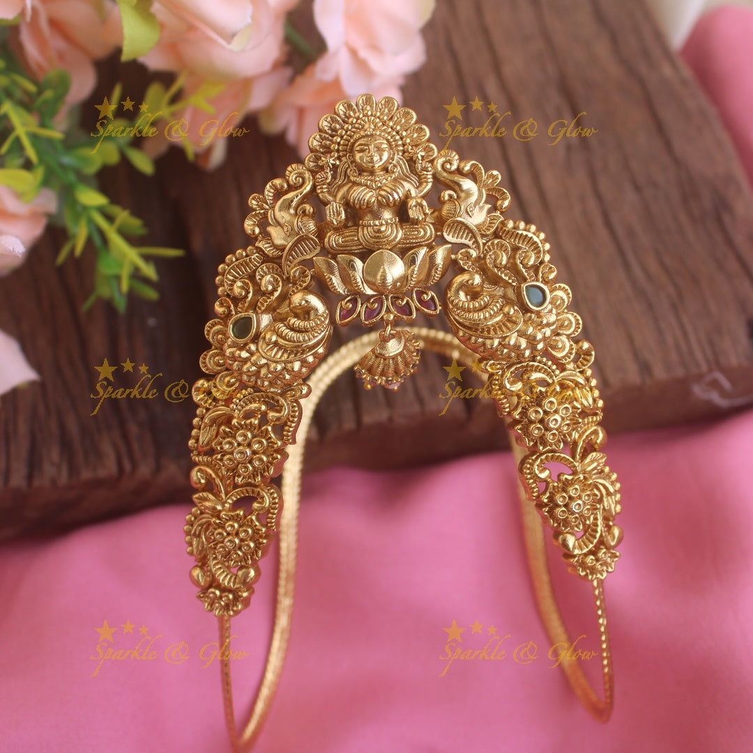 Beautiful Gold alike Lakshmi with flowers carved U shapped vanki with  glod beads,Single pc