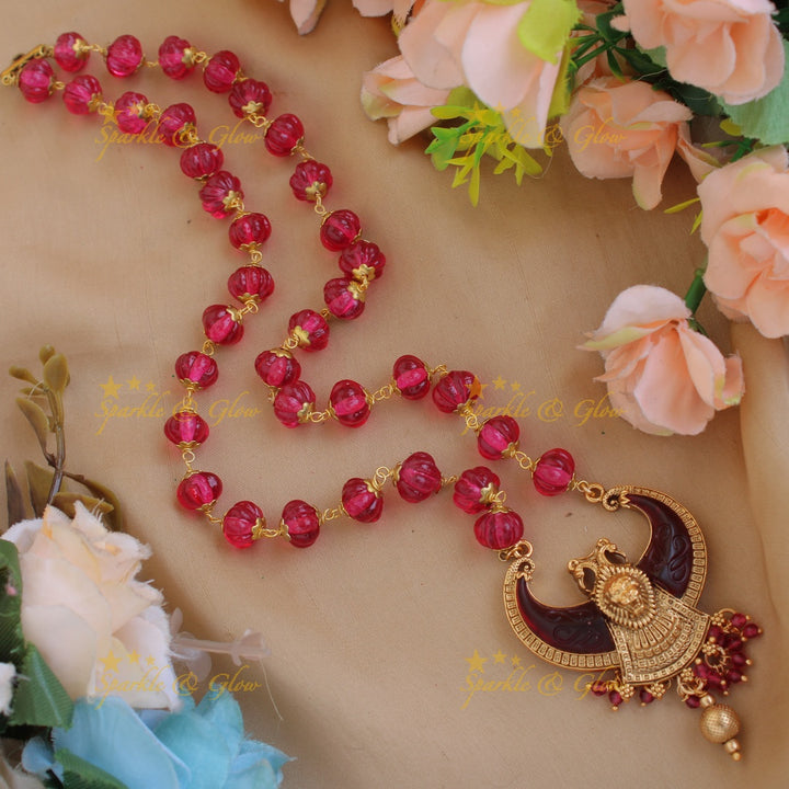 Exclusive Lion face carved double Puliguru pendent with red beads chain - red small