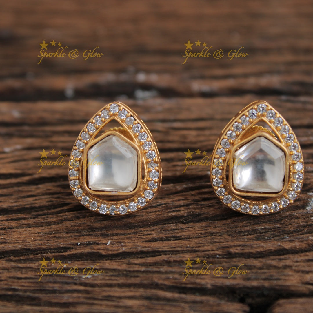 Gorgeous two layer three stone pendent with chain with CZ stones