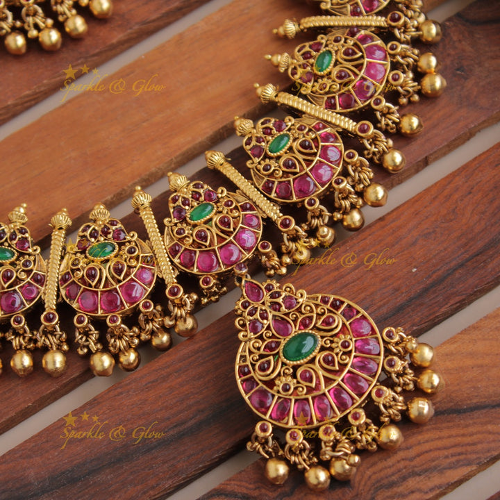Statement Lakshmi Half moon kemp stone reversible short necklace with gold beads with maang tikka
