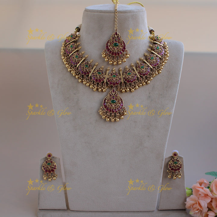 Statement Lakshmi Half moon kemp stone reversible short necklace with gold beads with maang tikka