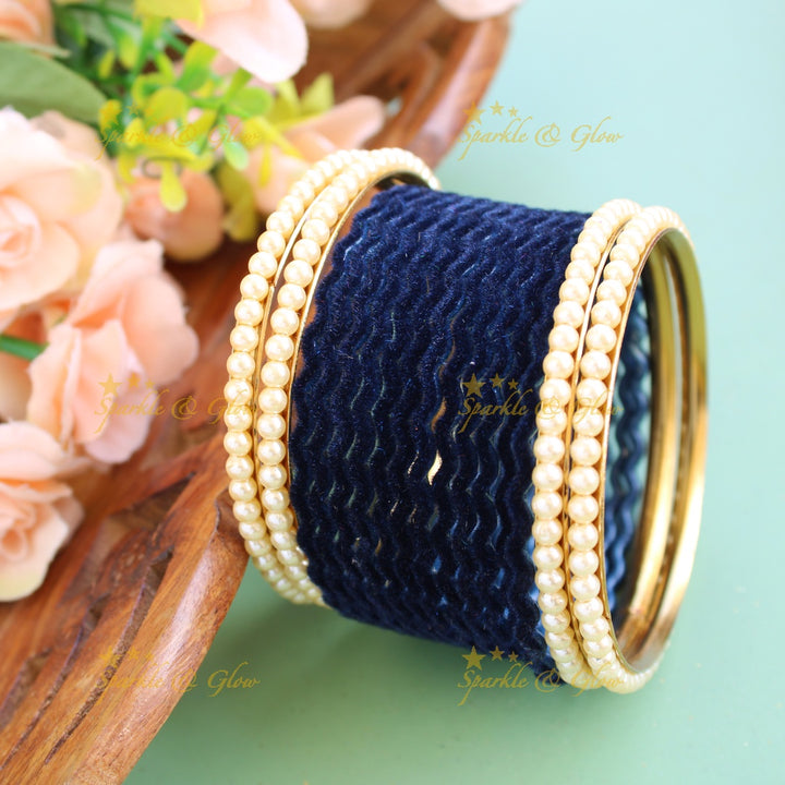 Velvet finish zigzag Metal Bangle Combo Box in Assorted colours