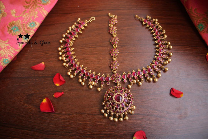 Bridal three sided non idol kemp maang tikka gold drops