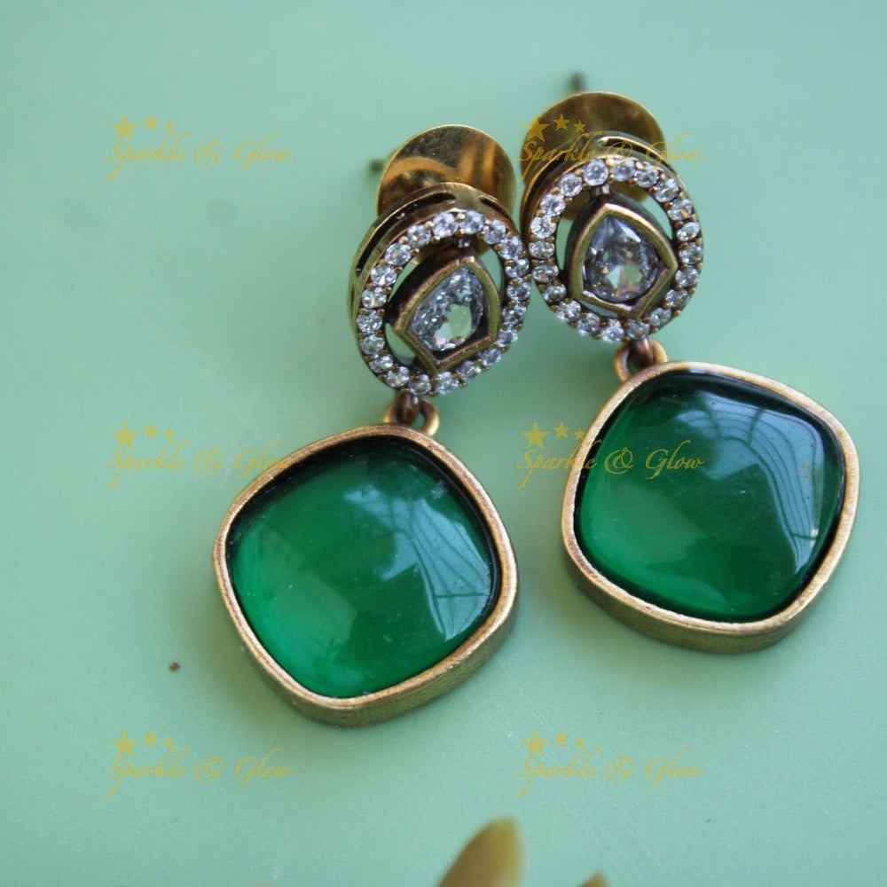Beautiful Leaflet design victorian AD short necklace with green stone - Sparkle and Glow - Back Thread - 