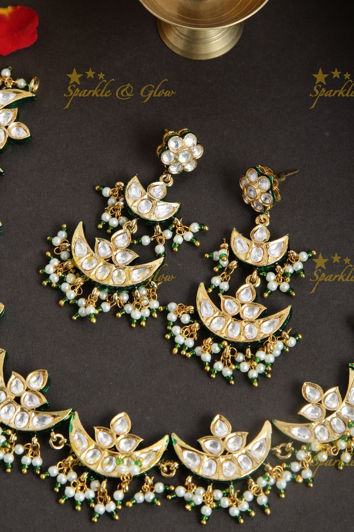 Kundan half moon guttapusalu necklace